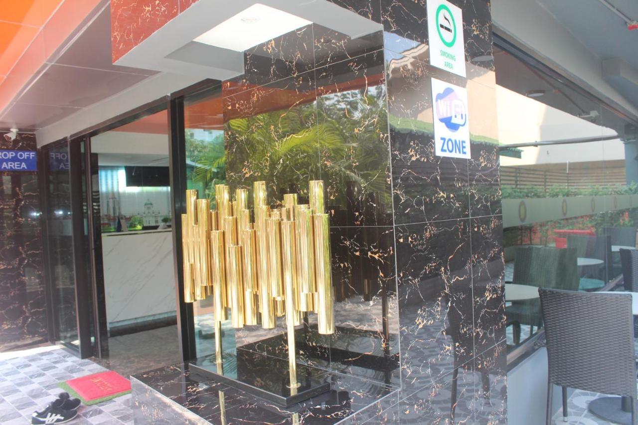 H-District Boutique Poshotel Bangkok Esterno foto